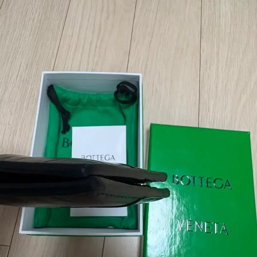 [BUNJANG] Bottega Veneta Leather Cassette Bifold Wallet / 정품 보테가베네타 레더 카세트 반지갑