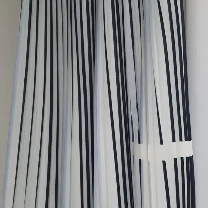 [BUNJANG] System Black Stripe Pleated Long Skirt / 한섬 시스템 블랙 스트라이프 플리츠 롱스커트