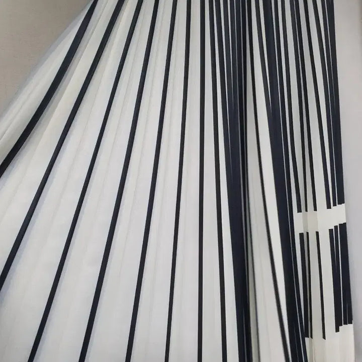 [BUNJANG] System Black Stripe Pleated Long Skirt / 한섬 시스템 블랙 스트라이프 플리츠 롱스커트