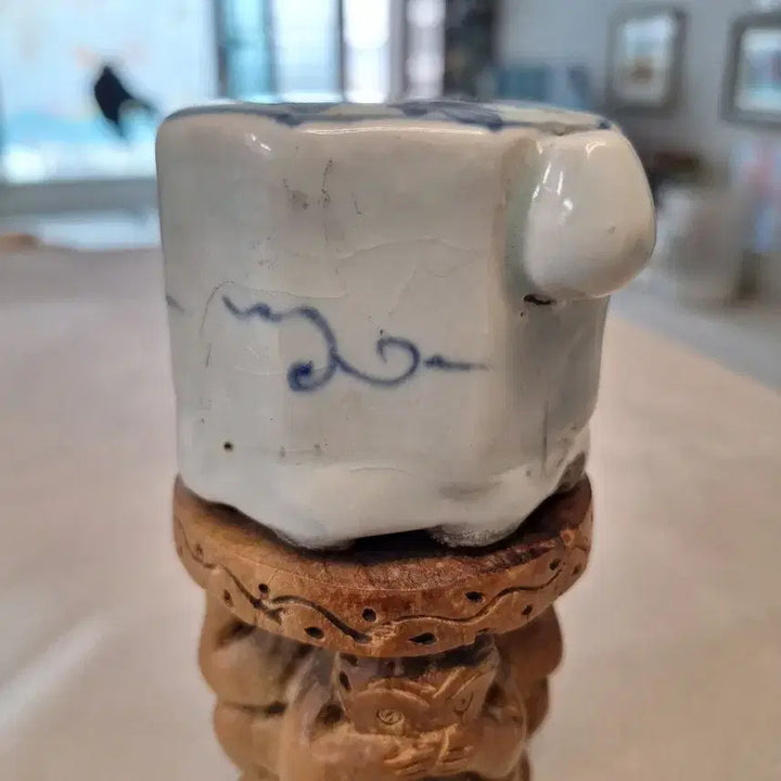 [BUNJANG] Joseon Dynasty Celadon Porcelain Octagonal Ink Stone / 팔각연적