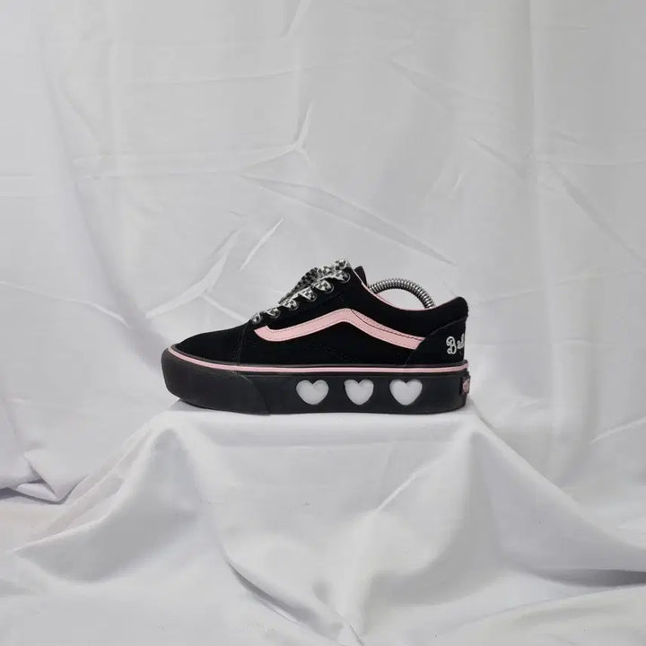[BUNJANG] Vans x Lazy Oaf Old Skool Heart Platform Sneakers / 빈티지하서 230 반스 X 레이지 오프 올드스쿨 하트 플랫폼 스니커즈