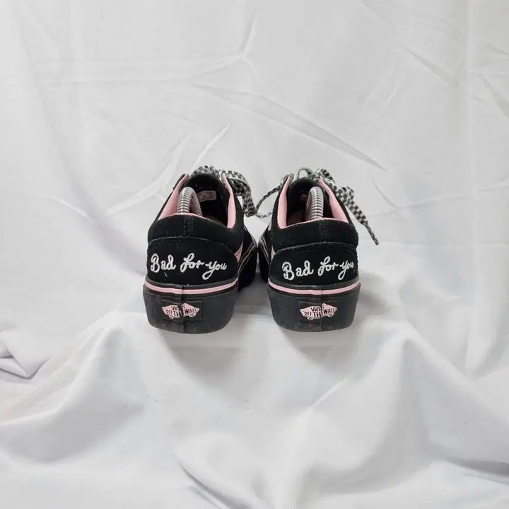 [BUNJANG] Vans x Lazy Oaf Old Skool Heart Platform Sneakers / 빈티지하서 230 반스 X 레이지 오프 올드스쿨 하트 플랫폼 스니커즈