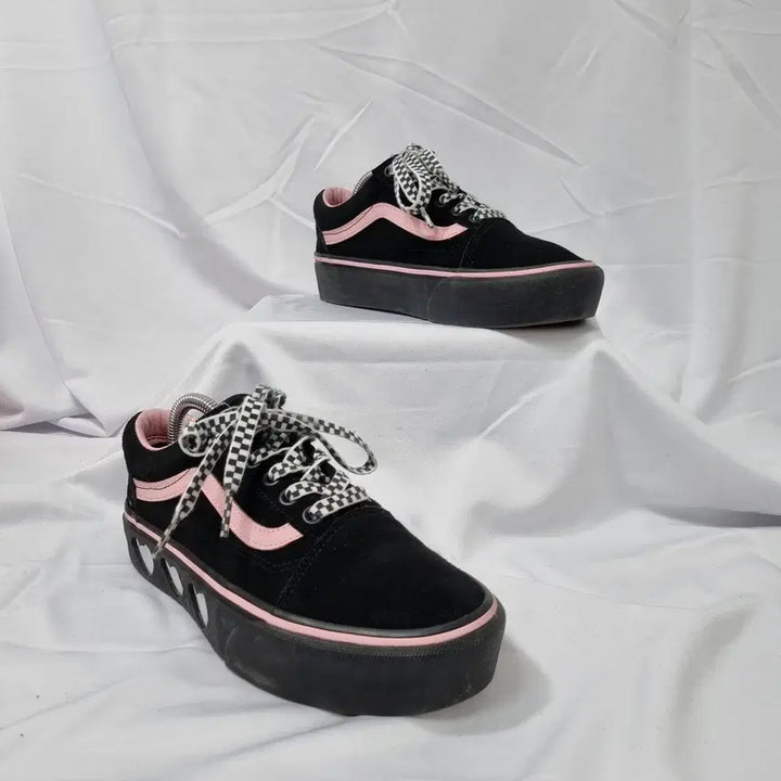 [BUNJANG] Vans x Lazy Oaf Old Skool Heart Platform Sneakers / 빈티지하서 230 반스 X 레이지 오프 올드스쿨 하트 플랫폼 스니커즈
