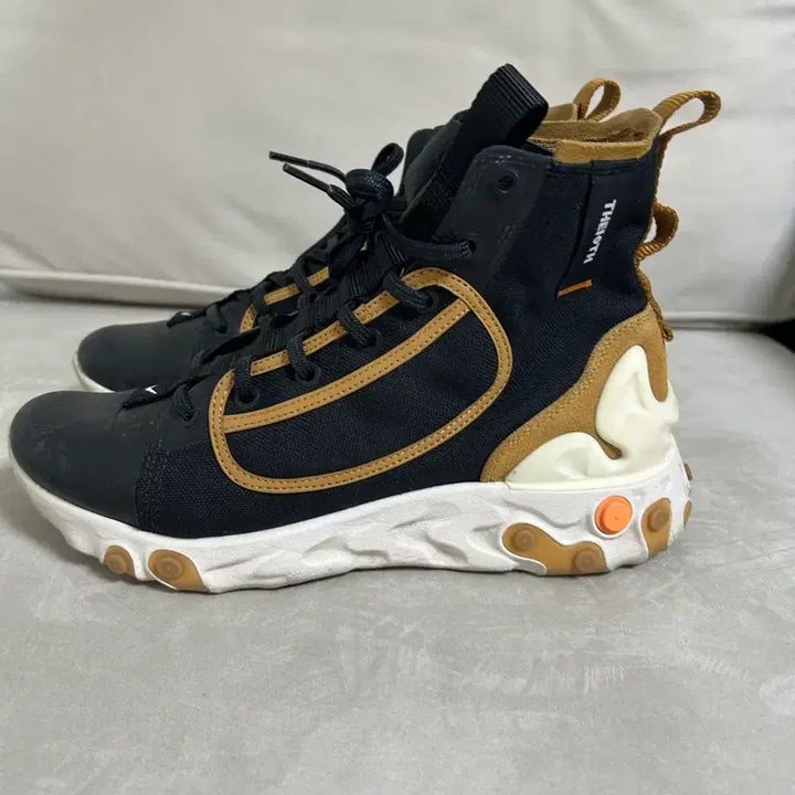[BUNJANG] Nike THE10TH React Boots Black/Beige / 나이키 THE10TH 리액트 부츠 블랙/베이지