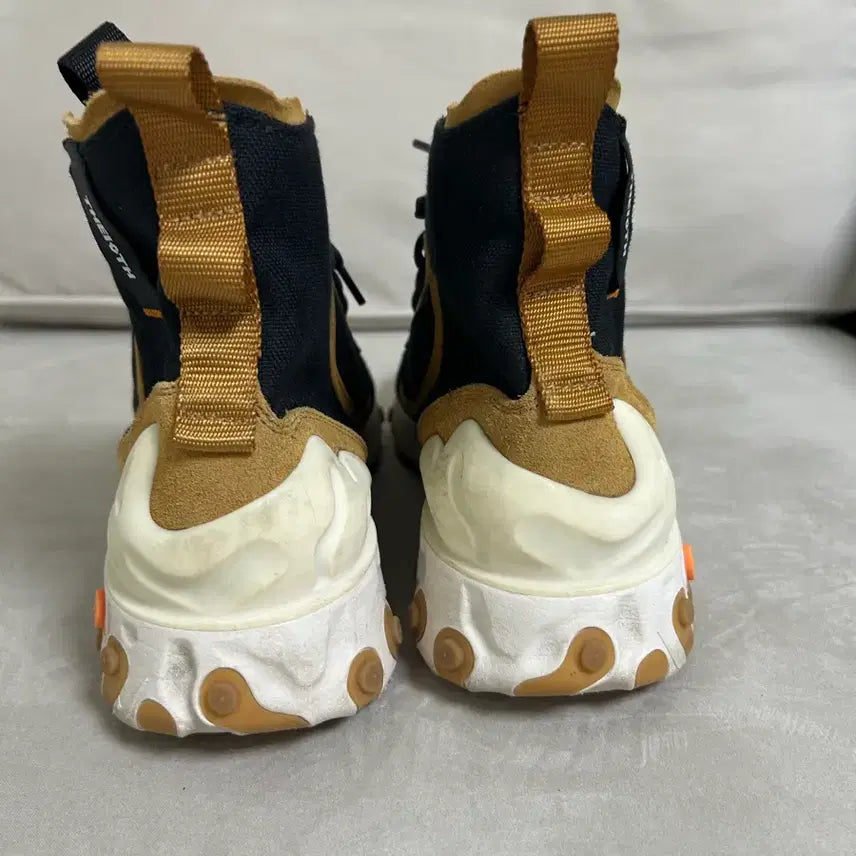 [BUNJANG] Nike THE10TH React Boots Black/Beige / 나이키 THE10TH 리액트 부츠 블랙/베이지