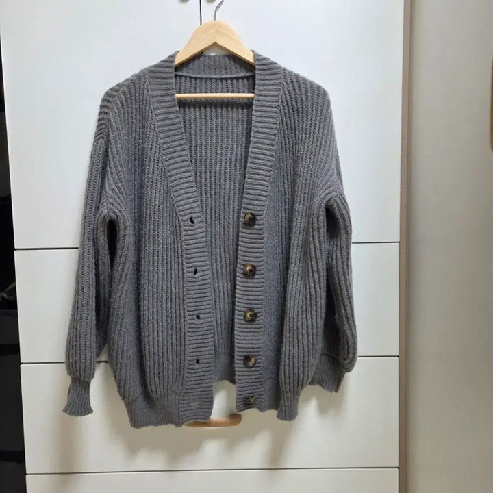 [SOLD OUT] 진그레이 니트가디건