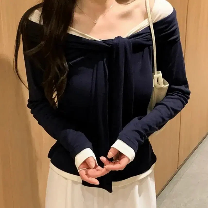 [SOLD OUT] 꼰미고 네이비 리본 니트 새상품