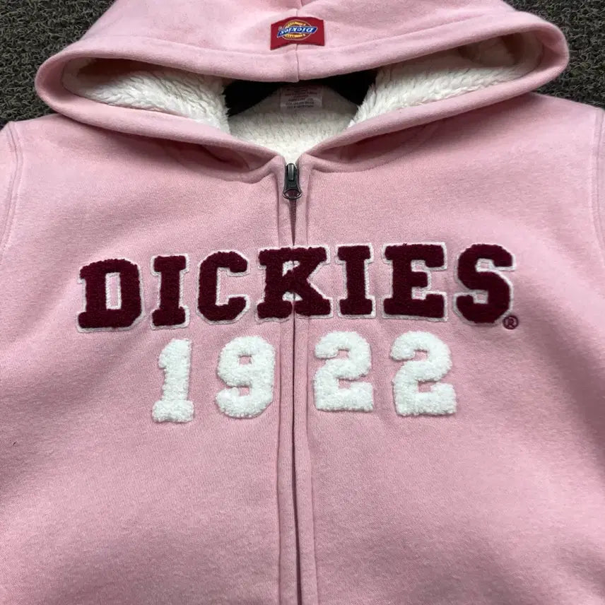 [SOLD OUT] 디키즈 딸기우유 양털 후드집업