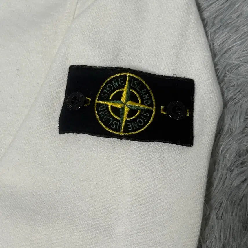 [SOLD OUT] [M size] 스톤아일랜드 맨투맨 화이트
