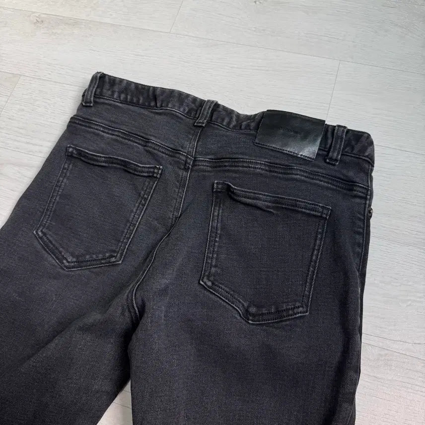 [SOLD OUT] 28 빈폴 흑청바지 여성