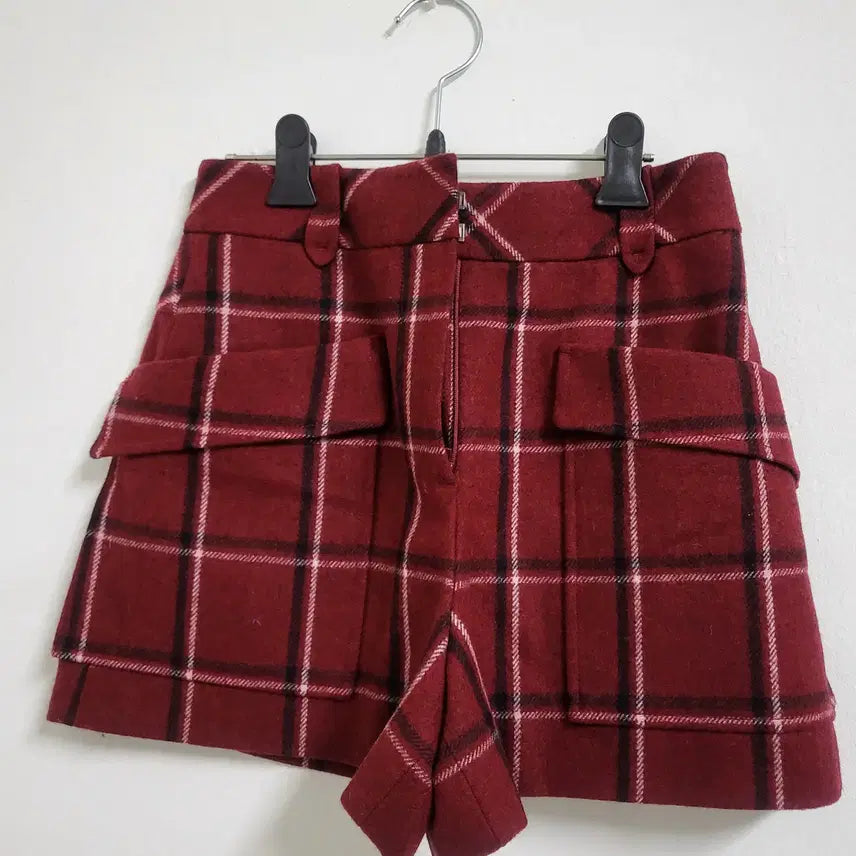 [SOLD OUT] 럭키슈에뜨 반바지 36