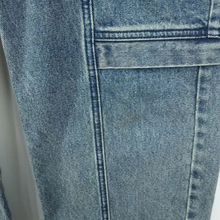 [BUNJANG] Ilcorso 23 F/W Multi-Pocket Utility Cargo Denim Pants / 일꼬르소 23 F/W 멀티 포켓 유틸리티 카고 데님 팬츠 M20040