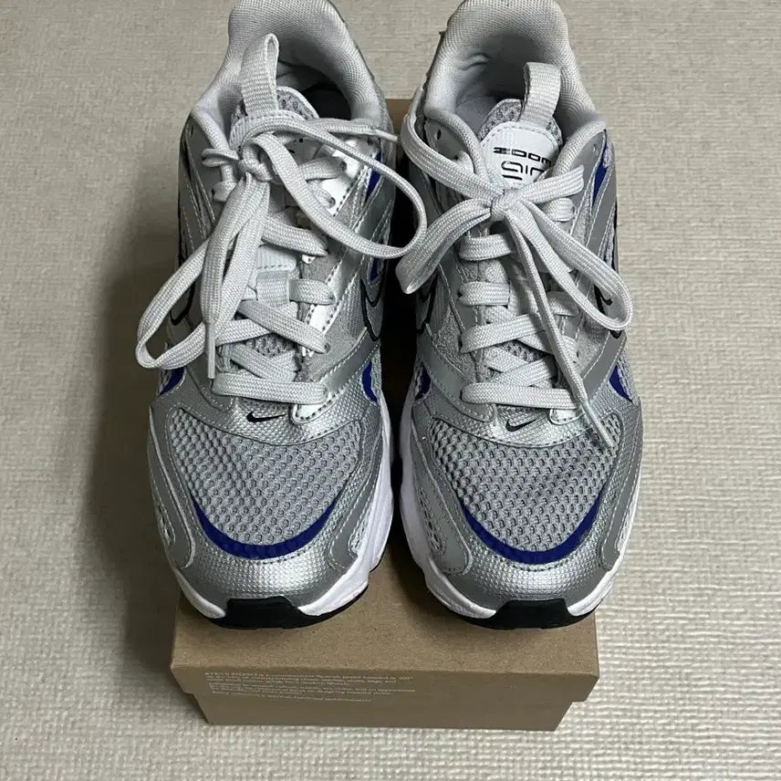 [SOLD OUT] 나이키 줌 에어 파이어 메탈릭 실버 블루 240