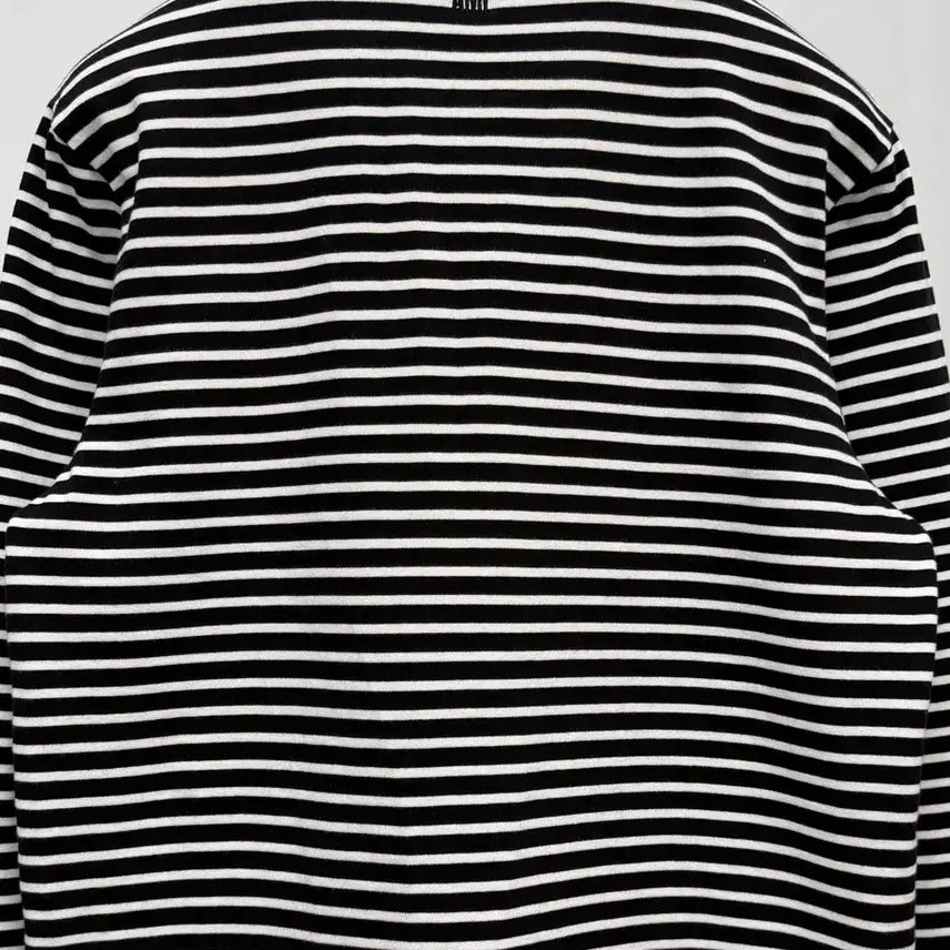 [BUNJANG] AMI Small Heart Stripe T-shirt L / 아미 스몰하트 스트라이프 단가라 티셔츠 L
