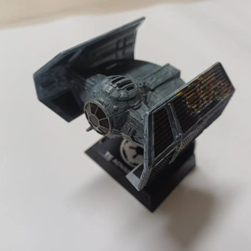[BUNJANG] Hot Wheels Star Wars Darth Vader TIE Advanced Alloy Diecast Model / 핫휠 스타워즈 다스베이더 타이어드밴스드 합금 전투데미지 희귀 벌크 미사용