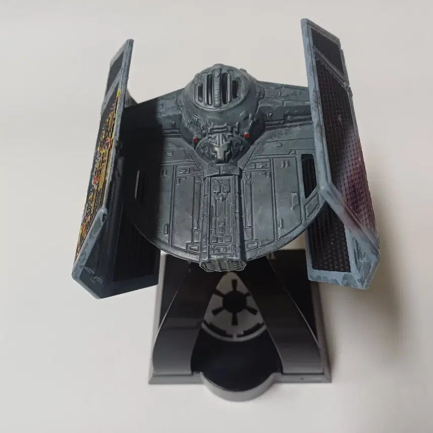 [BUNJANG] Hot Wheels Star Wars Darth Vader TIE Advanced Alloy Diecast Model / 핫휠 스타워즈 다스베이더 타이어드밴스드 합금 전투데미지 희귀 벌크 미사용