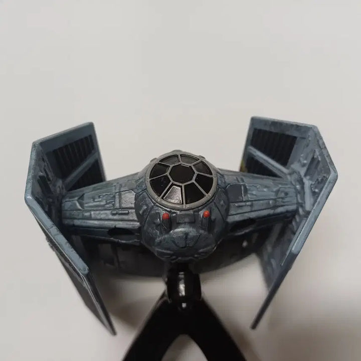 [BUNJANG] Hot Wheels Star Wars Darth Vader TIE Advanced Alloy Diecast Model / 핫휠 스타워즈 다스베이더 타이어드밴스드 합금 전투데미지 희귀 벌크 미사용