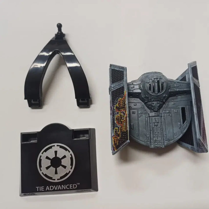 [BUNJANG] Hot Wheels Star Wars Darth Vader TIE Advanced Alloy Diecast Model / 핫휠 스타워즈 다스베이더 타이어드밴스드 합금 전투데미지 희귀 벌크 미사용