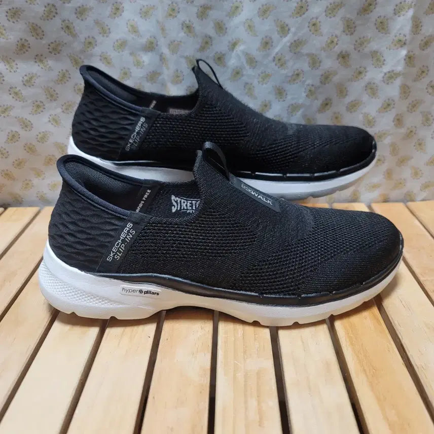 [SOLD OUT] 스케쳐스 고워크6 슬립인스 스니커즈 245