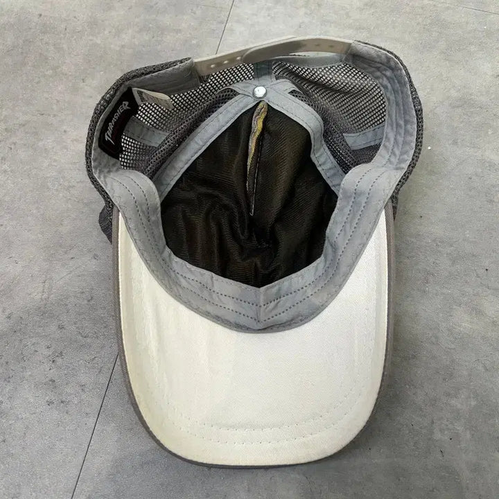 [BUNJANG] Free Trashier Magazine Vintage Y2K Mesh Trucker Cap Hat / 프리 트레셔 매거진 빈티지 Y2K 메쉬 트러커 캡 모자