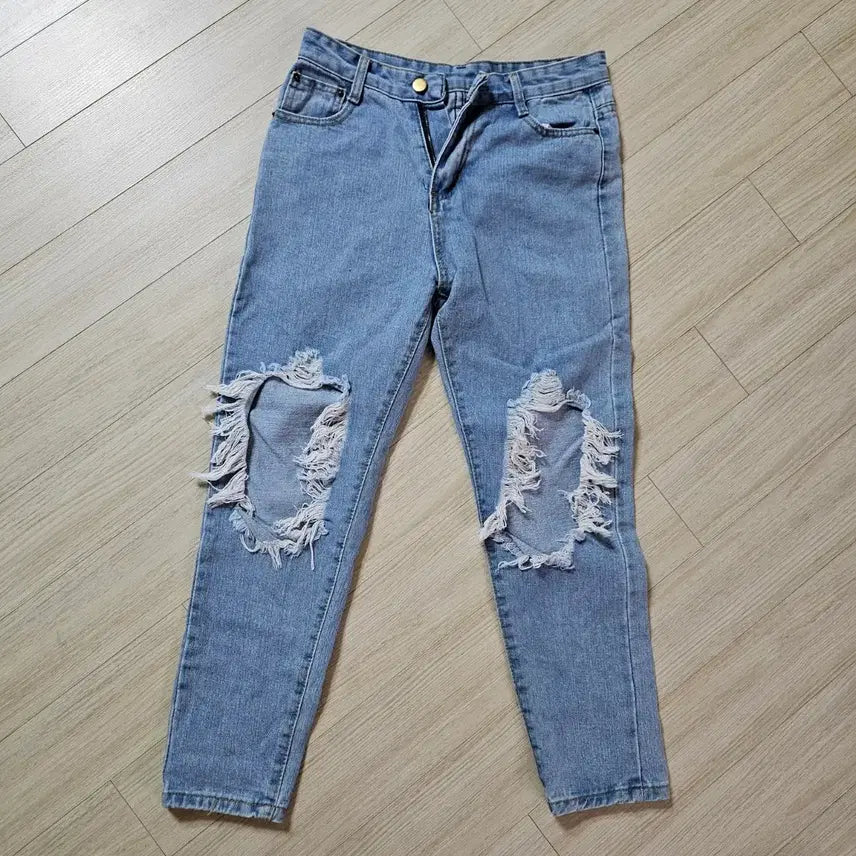 [SOLD OUT] (실착1회) 찢청 연청 스키니 M