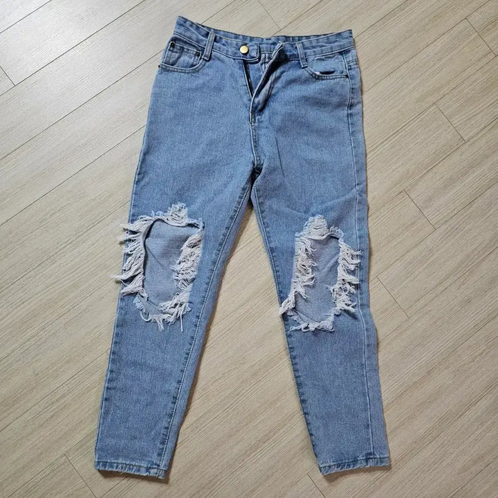 [SOLD OUT] (실착1회) 찢청 연청 스키니 M