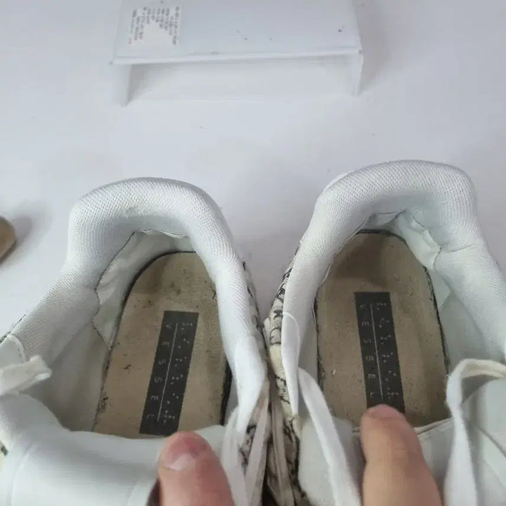 [SOLD OUT] 효자빈티지 8 루이비통LV 트레이너 모노그렘 베이지