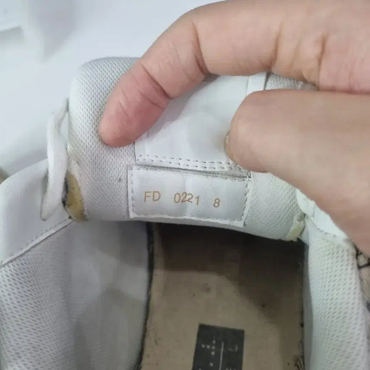 [SOLD OUT] 효자빈티지 8 루이비통LV 트레이너 모노그렘 베이지