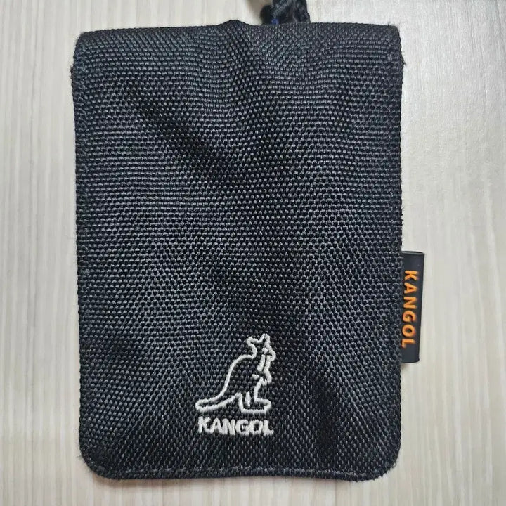 [BUNJANG] Kangol Black Necklace Card Wallet / 캉골 블랙 목걸이 카드지갑