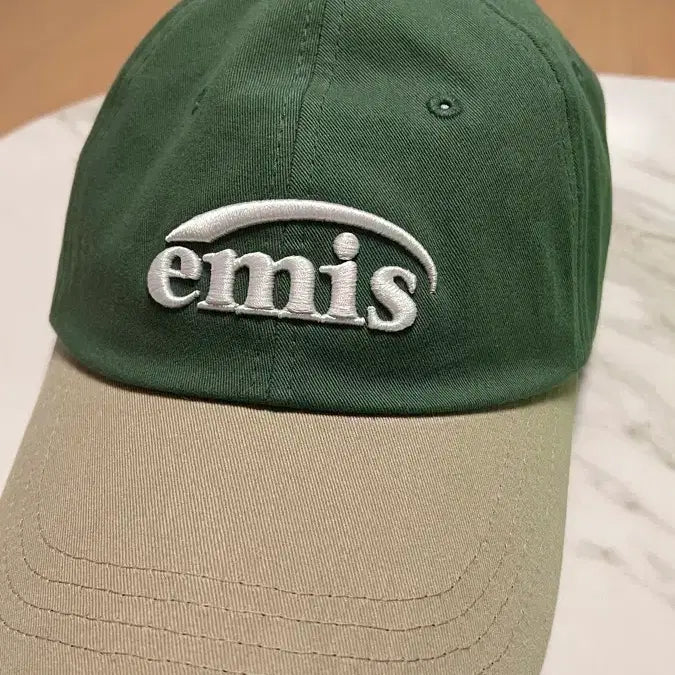 [BUNJANG] Emis Unisex Beige and Green Cap / 이미스 모자 남녀공용