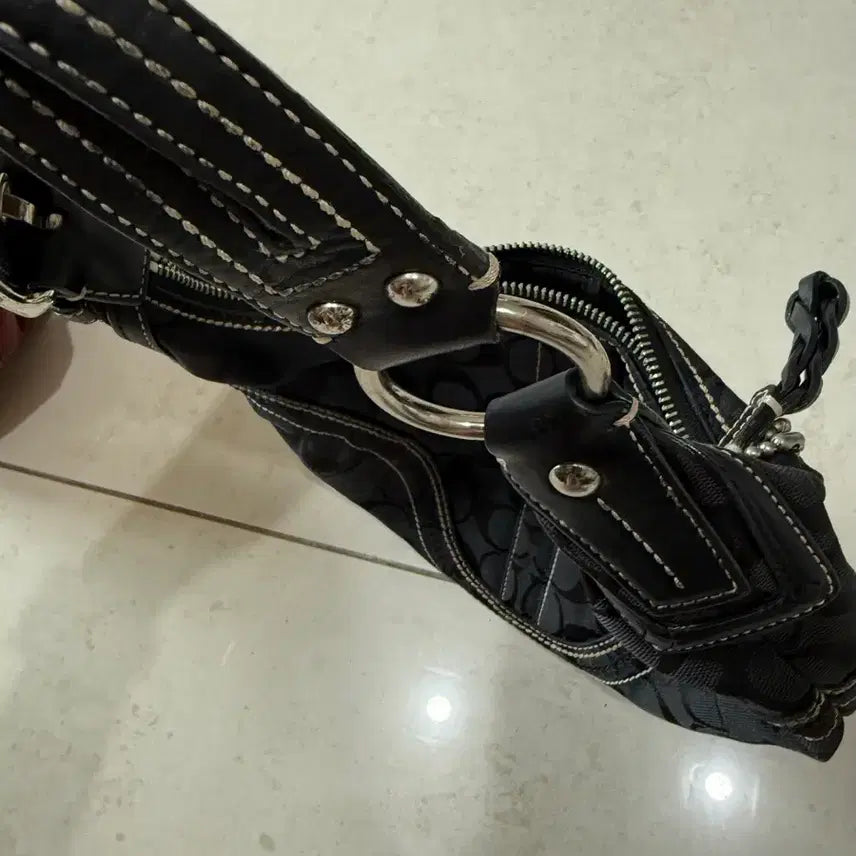 [BUNJANG] Coach Black Hobo Shoulder Bag / 코치 블랙 숄더백 호보백