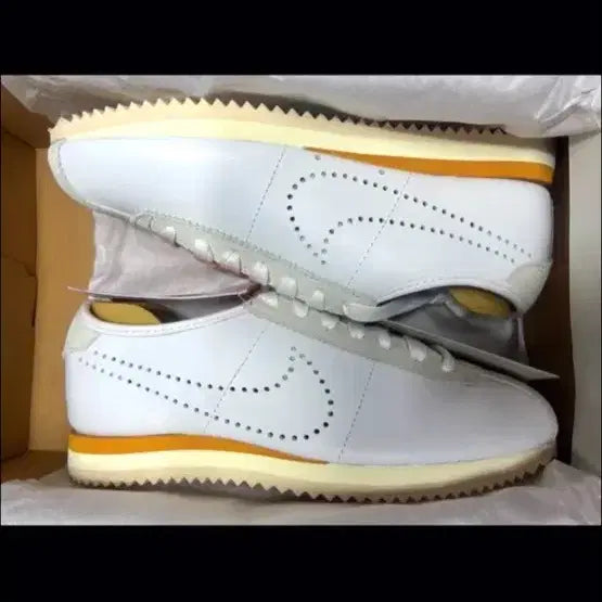 [BUNJANG] Nike Cortez LT White/Bronze Sneakers / 여성용 (매장 정품 새제품) 코르테즈 LT 흰/브론즈(225~245mm)