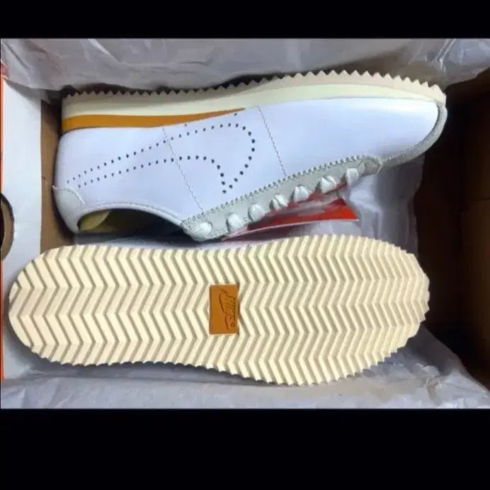 [BUNJANG] Nike Cortez LT White/Bronze Sneakers / 여성용 (매장 정품 새제품) 코르테즈 LT 흰/브론즈(225~245mm)