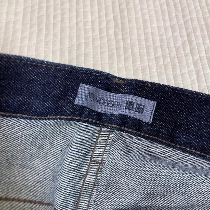 [BUNJANG] Uniqlo JWA Straight Jeans (Size 25) / 유니클로jwa 스트레이트진25사이즈