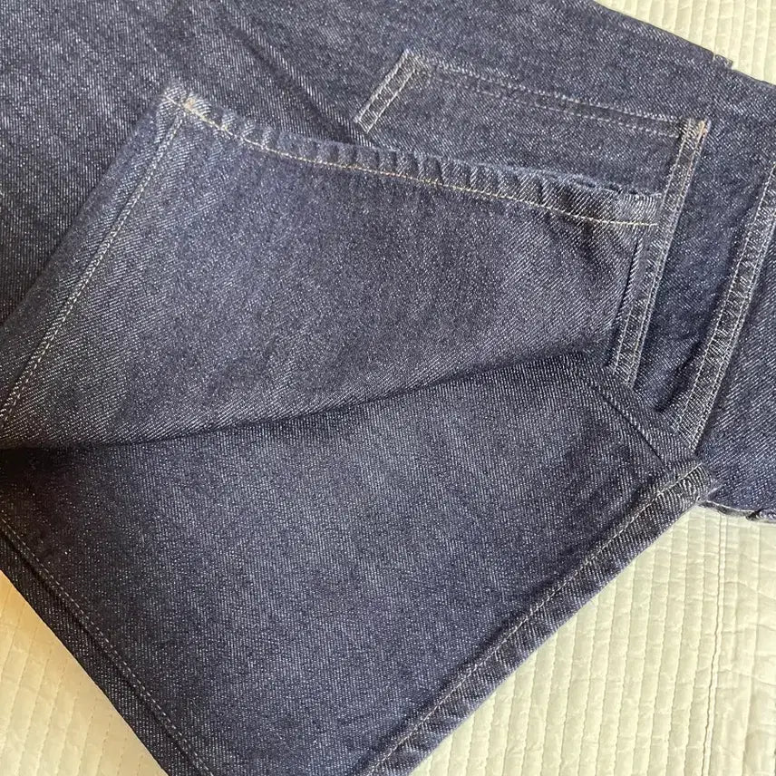 [BUNJANG] Uniqlo JWA Straight Jeans (Size 25) / 유니클로jwa 스트레이트진25사이즈