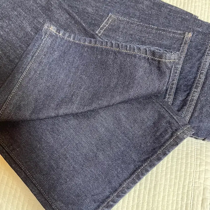 [BUNJANG] Uniqlo JWA Straight Jeans (Size 25) / 유니클로jwa 스트레이트진25사이즈