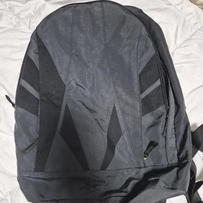 [BUNJANG] Reebok Black Backpack / 리복 블랙 백팩 가방