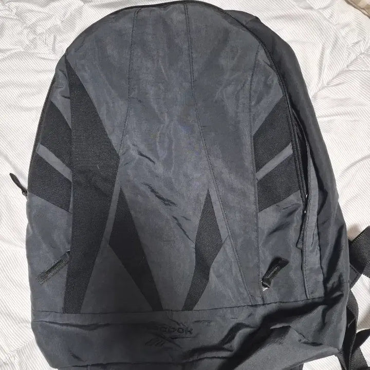 [BUNJANG] Reebok Black Backpack / 리복 블랙 백팩 가방
