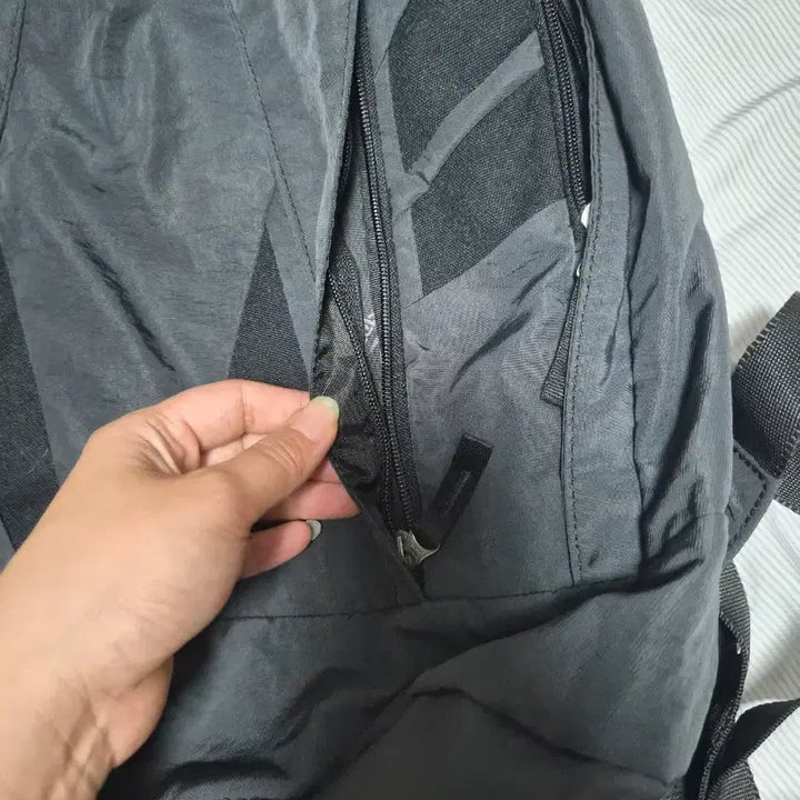 [BUNJANG] Reebok Black Backpack / 리복 블랙 백팩 가방