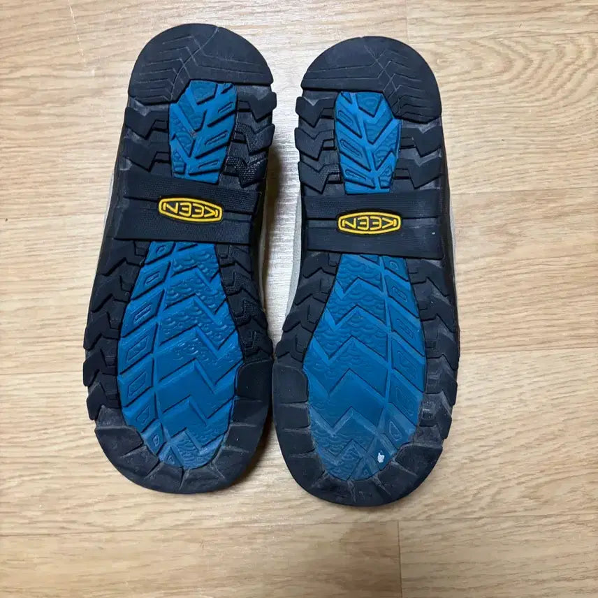 [SOLD OUT] 킨 재스퍼 사파리블루 275