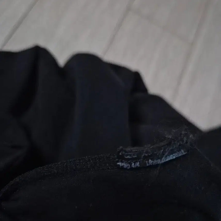 [BUNJANG] Emporio Armani Black Short Sleeve T-shirt / 엠포리오 아르마니 블랙 반팔 티셔츠