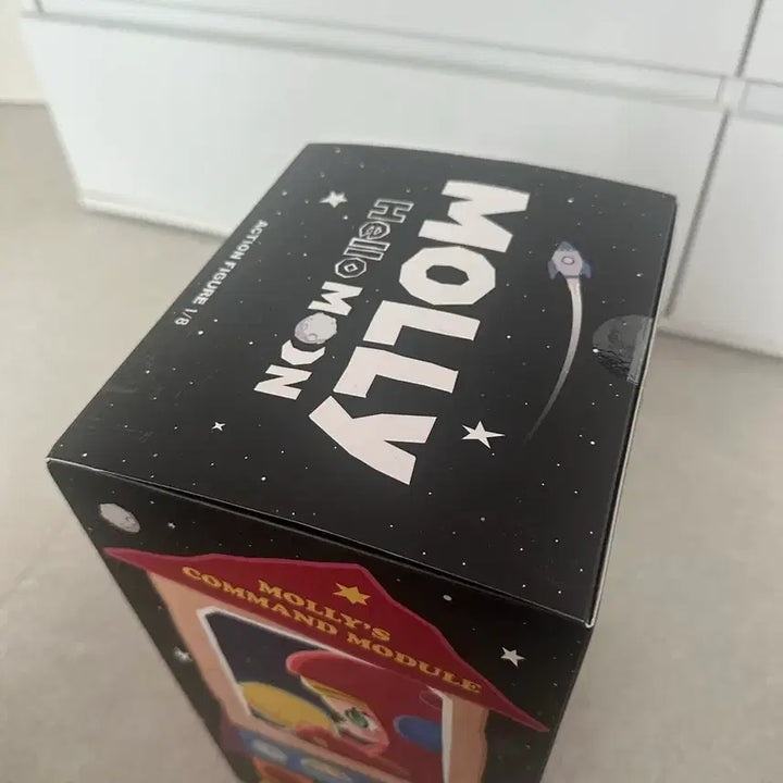 [BUNJANG] Popmart Molly Hello Moon 1/8 Action Figure / 팝마트 몰리 헬로문 액션 피규어 1/8