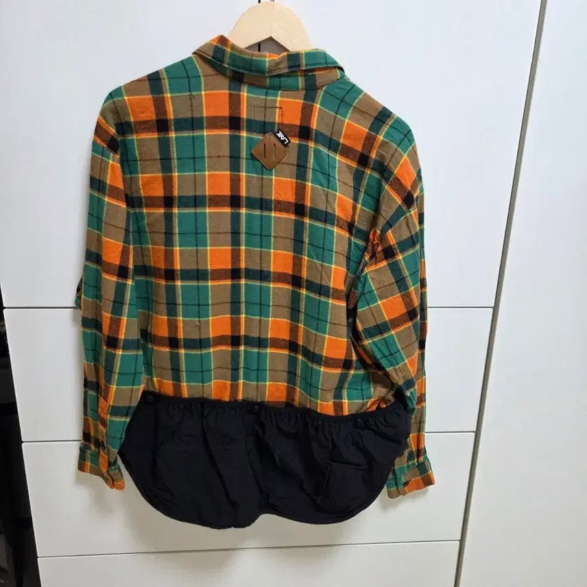 [SOLD OUT] (실착2회) 프리키쉬빌딩 체크셔츠