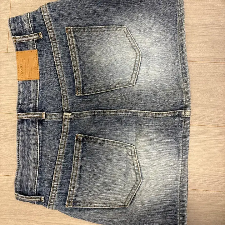 [SOLD OUT] Palejade 핸드브러쉬 빈티지 스커트 1사이즈 페일제이드