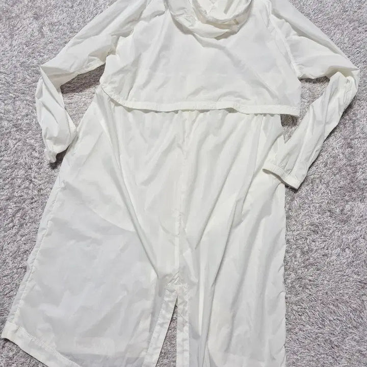 [SOLD OUT] 베럴여름롱바람막이(정품)