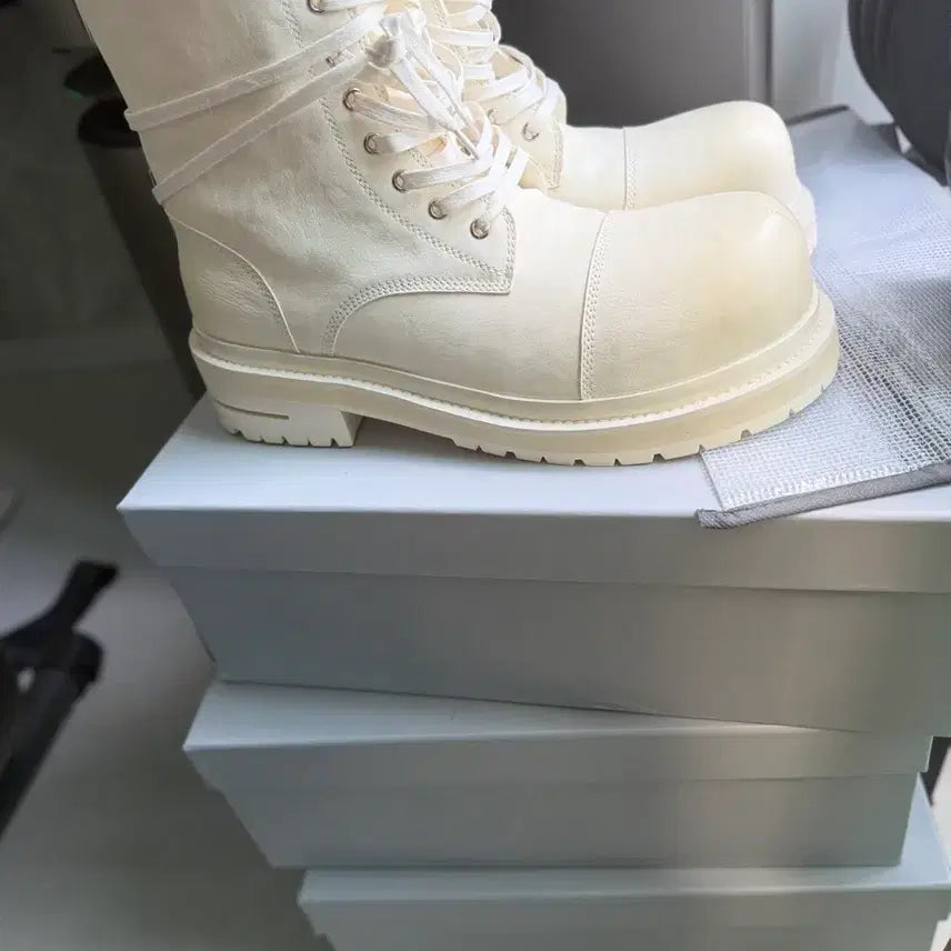 [BUNJANG] Sawlesure koin001 White/Brown Boots / 쏘우레슈어/koin001 화이트/갈색/300사이즈