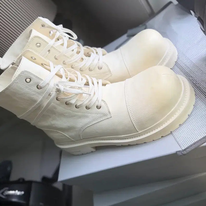 [BUNJANG] Sawlesure koin001 White/Brown Boots / 쏘우레슈어/koin001 화이트/갈색/300사이즈