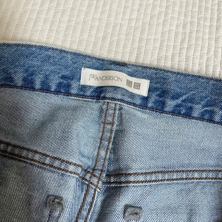 [BUNJANG] Uniqlo JWA Straight Jeans (Size 25) / 유니클로jwa스트레이트진25사이즈