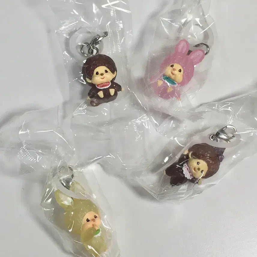 [SOLD OUT] 개당) 몬치치 메지루시 반다이 가챠 키링