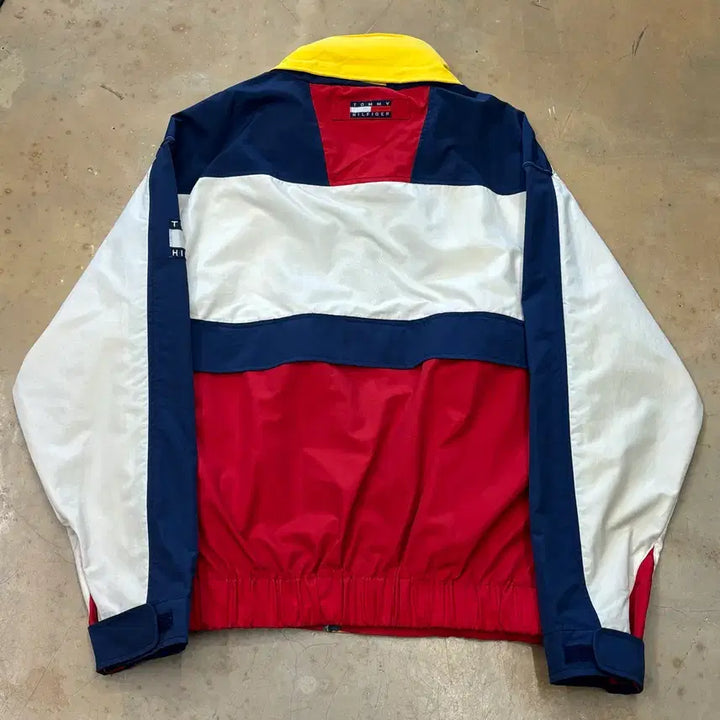 [SOLD OUT] L 타미힐피거 바람막이